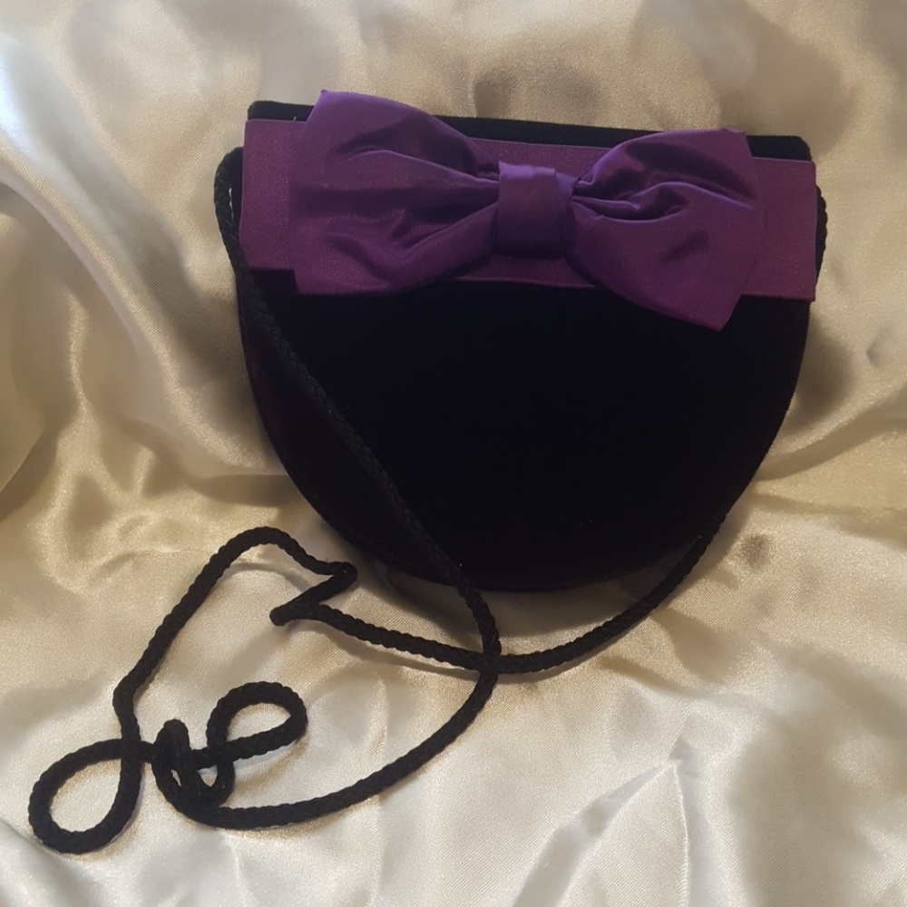 Cross-body Purse - Velvet